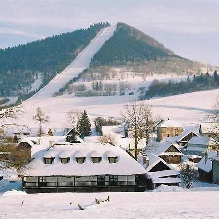 Penzion Javorina Čičmany Esterno foto