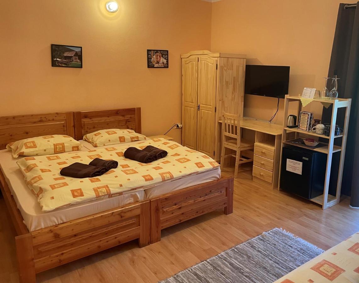 Penzion Javorina Čičmany Esterno foto