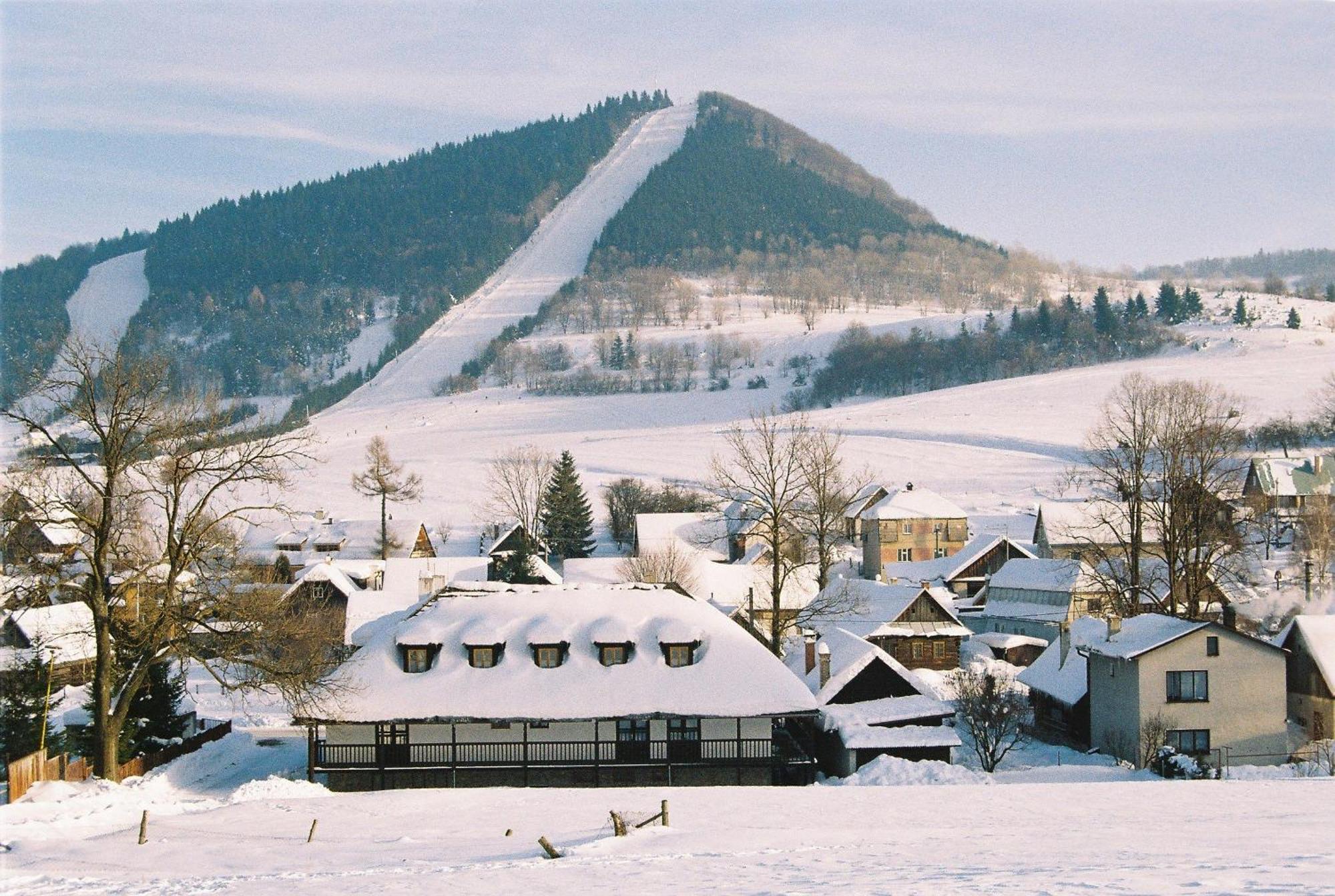 Penzion Javorina Čičmany Esterno foto